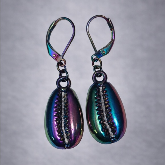 Jewelry - Iridescent Shell Earrings